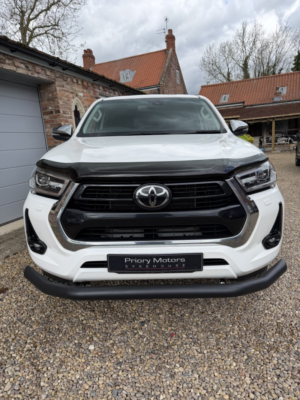 2023 Toyota Hilux 2.4 D-4d Invincible in White — image 6