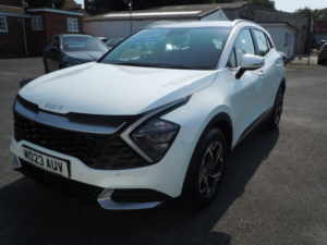2023 Kia Sportage 1.6 T-Gdi 2 in White — image 3