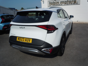 2023 Kia Sportage 1.6 T-Gdi 2 in White — image 5