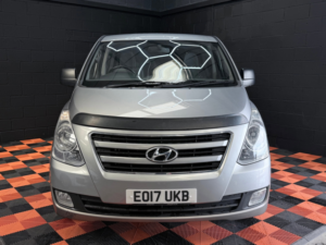 2017 Hyundai I800 2.5 Crdi Se MPV 5dr Diesel Auto Euro 6 (170 Ps) in Silver — image 6