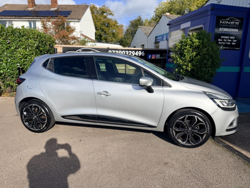 2018 Renault Clio 1.5 Dci Dynamique S Nav Hatchback 5dr Diesel Manual Euro 6 (s/s) (90 Ps) in Silver — image 1