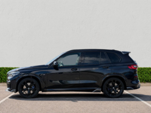 2020 BMW X5 3.0 30d M Sport SUV 5dr Diesel Auto Xdrive Euro 6 (s/s) (265 Ps) in Black — image 4