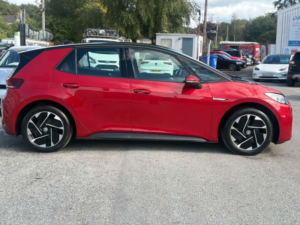 2023 Volkswagen Id.3 Id3 Life 5dr in Red — image 4