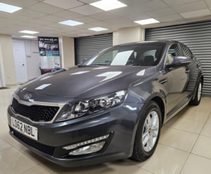 2012 Kia Optima 1.7 Crdi Ecodynamics 1 Saloon 4dr Diesel Manual Euro 5 (s/s) (134 Bhp) in Grey — image 2
