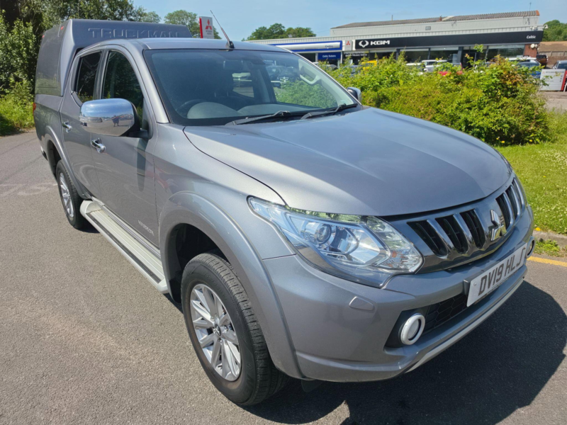 2019 Mitsubishi L200 2.4 Di-D Dc Warrior Auto 4WD Euro 6 4dr in Grey — image 1
