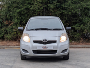 2009 Toyota Yaris 1.0 Vvt-I T2 in Silver — image 2