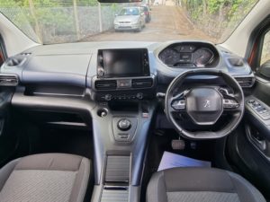 2021 Peugeot Rifter 1.2 Xl Puretech Allure in Bronze — image 3
