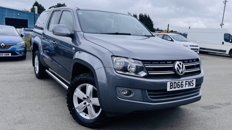 2016 Volkswagen Amarok 2.0 Bitdi Bluemotion Tech Highline in Grey — image 1