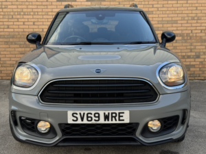2019 MINI Countryman 2.0 Countryman Cooper D All4 Sport in Grey — image 2