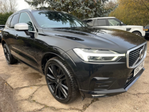 2017 Volvo Xc60 2.0 R-Design D4 AWD in Black — image 5