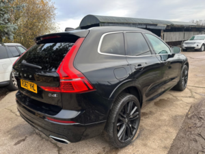 2017 Volvo Xc60 2.0 R-Design D4 AWD in Black — image 6