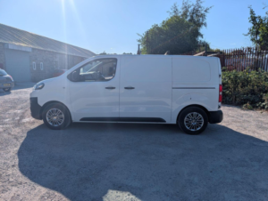 2021 Citroen Dispatch 1.5 Bluehdi 1000 Enterprise M Fwd 2 Euro 6 (s/s) 6dr in White — image 6
