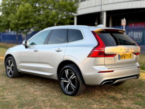 2017 Volvo Xc60 2.0 D5 Powerpulse R-Design Auto AWD Euro 6 (s/s) 5dr in Silver — image 3