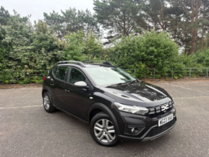 2023 Dacia Sandero Stepway 1.0 Tce Expression Hatchback 5dr Petrol CVT Euro 6 (s/s) (90 Ps) in Black — image 4