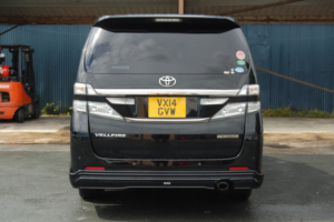 2014 Toyota Vellfire 2.4 Golden Eyes Facelift in Black — image 4