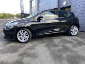 2014 Renault Clio 1.5 Dynamique S Medianav Dci 90 Stop & Start in Black — image 4