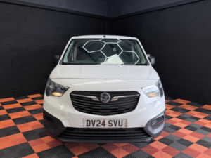 2024 Vauxhall Combo 1.5 Turbo D 2300 Prime Panel Van 5dr Diesel Manual L1 H1 Euro 6 (s/s) (100 Ps) in White — image 6