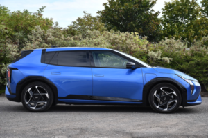 2025 Kia Ev4 81.4kwh Gt-Line S Hatchback 5dr Electric Auto (201 Bhp) in Blue — image 2