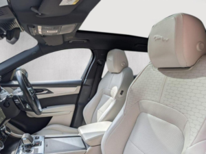 2021 Jaguar F-Pace 2.0 P250i R-Dynamic Se Auto AWD Euro 6 (s/s) 5dr in Black — image 2