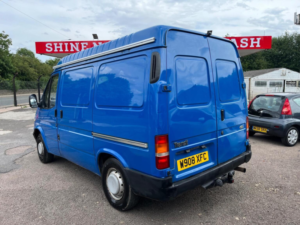 2000 Ford Transit 2.5di Mk5 Smiley Camper Conversion in Blue — image 4