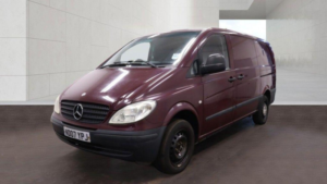 2007 Mercedes-Benz Vito Vito 2.1 109 Cdi Long in Red — image 2