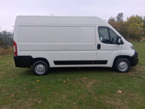 2021 Citroen Relay 2.2 Bluehdi 35 Enterprise Panel Van 5dr Diesel Manual L2 H2 Euro 6 (s/s) (140 Ps) in White — image 6