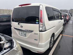 2012 Nissan Serena 2.0 Highway Star V Selection 5dr 8 Seats in White — image 2