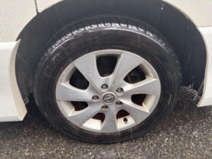 2012 Nissan Serena 2.0 Highway Star V Selection 5dr 8 Seats in White — image 6