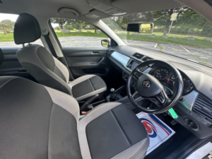 2018 Skoda Fabia 1.0 Mpi Se 5dr Man, Petrol, White + 1 Owner in White — image 4