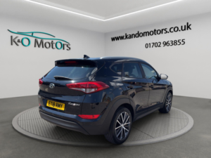 2018 Hyundai Tucson 1.7 Crdi Blue Drive Go! Se Dct Euro 6 (s/s) 5dr in Black — image 4