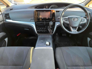 2017 Toyota Estima in Other — image 5