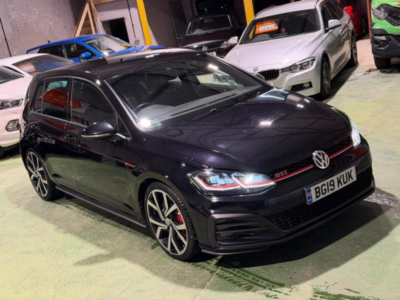 2019 Volkswagen Golf 2.0 Tsi Gti Performance in Black — image 1