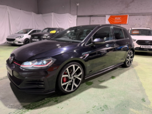 2019 Volkswagen Golf 2.0 Tsi Gti Performance in Black — image 6