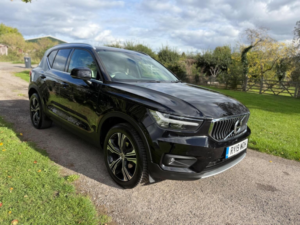 2019 Volvo Xc40 1.5 T3 Inscription Pro Euro 6 (s/s) 5dr in Black — image 5