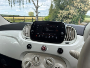 2020 Fiat 500 1.2 1.2 69hp Lounge in White — image 3