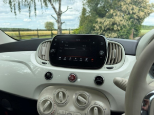 2020 Fiat 500 1.2 1.2 69hp Lounge in White — image 4
