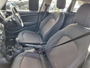 2017 MINI Hatch 1.5 Cooper Euro 6 (s/s) 5dr in Black — image 6