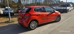 2015 Peugeot 208 1.6 Bluehdi Allure in Orange — image 3