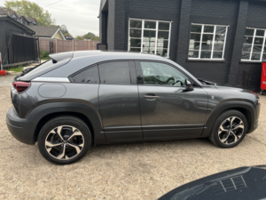 2023 Mazda Mx-30 17.8kwh R-Ev Exclusive-Line in Grey — image 6