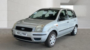 2004 Ford Fusion 1.4 2 5dr in Silver — image 2