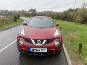 2014 Nissan Juke 1.2 Dig-T Tekna in Red — image 4