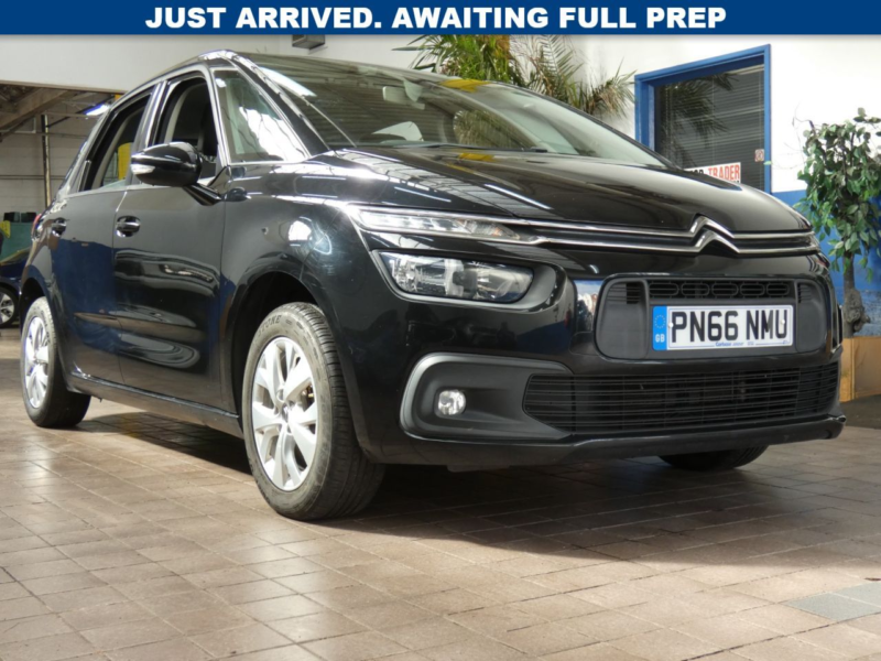 2016 Citroen C4 Picasso 1.6 Bluehdi Touch Edition MPV 5dr Diesel Manual Euro 6 (s/s) (100 Ps) in Black — image 1