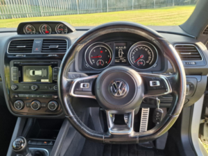 2015 Volkswagen Scirocco 2.0 Tdi Bluemotion Tech Gt in White — image 3