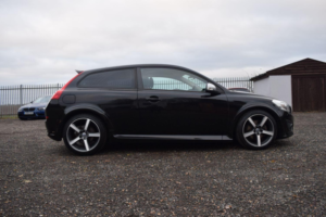 2012 Volvo C30 2.0 D3 R-Design in Black — image 2