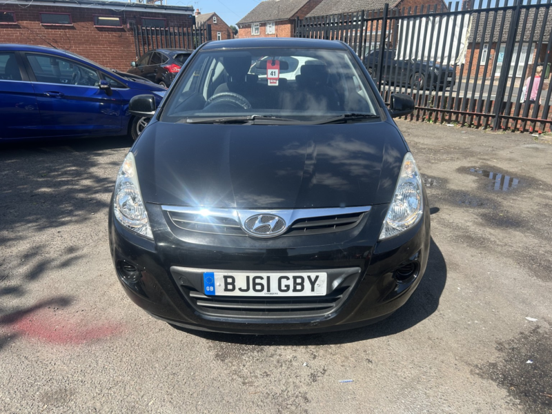 2011 Hyundai I20 1.2 Comfort in Black — image 1