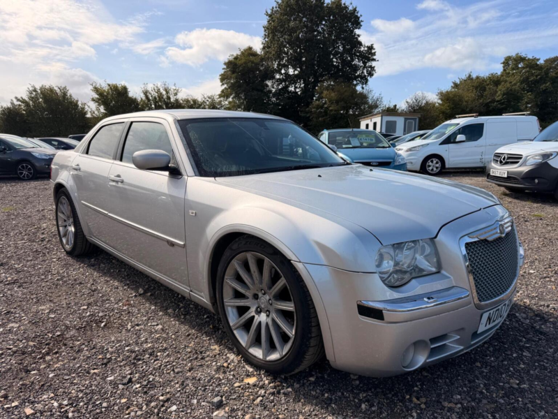 2010 Chrysler 300c 3.0 Crd V6 Srt Design 4dr in Silver — image 1