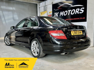 2010 Mercedes-Benz C Class 1.8 C180 Blueefficiency Sport Auto Euro 5 4dr in Black — image 3