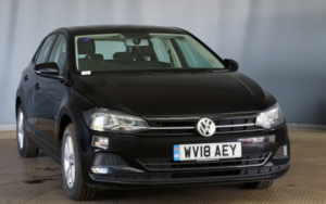 2018 Volkswagen Polo 1.0 Tsi Se in Black — image 3