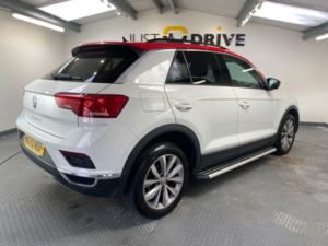 2020 Volkswagen T-Roc 1.0 Tsi Design SUV 5dr Petrol Manual Euro 6 (s/s) (110 Ps) in White — image 5
