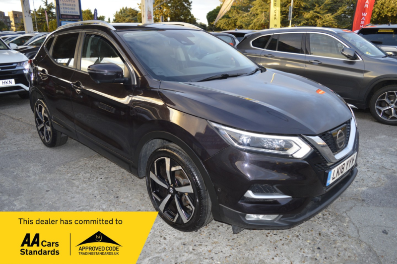 2018 Nissan Qashqai 1.2 Dig-T Tekna in Black — image 1